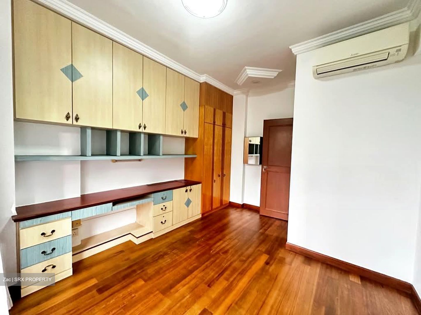 Glendale Park (D23), Condominium #556466051